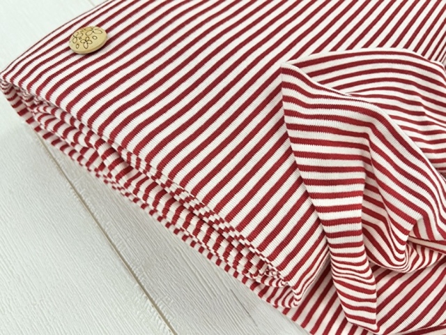【反売り】細ボーダーのＴ／Ｃ柔わらかフライスニット　  レッド×オフ系[ 幅１６０ｃｍ×約７ｍ巻 ］
