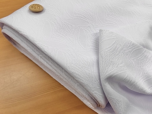 訳あり！【反売り】  資材向け でこぼこジャガードニット　ホワイト系 [ 幅１４５ｃｍ×約５ｍ ]