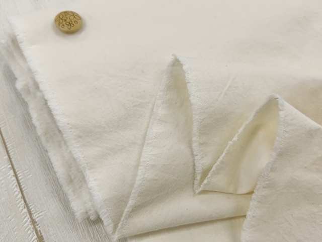 【反売り】　ワイド幅　ハリのある天日干しワッシャー　アイボリーホワイト系[ 幅１４５ｃｍ×約３.５ｍ ]