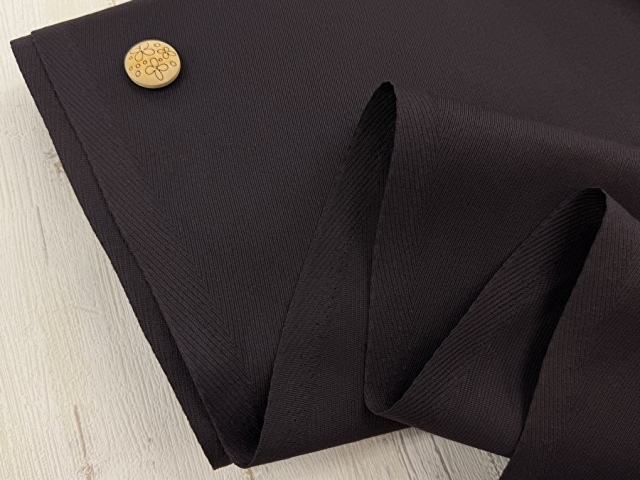 【反売り】　幅１４５ｃｍ・ポリエステルギャバジン風　ダークブラウン系  [ メーター選択制 ]