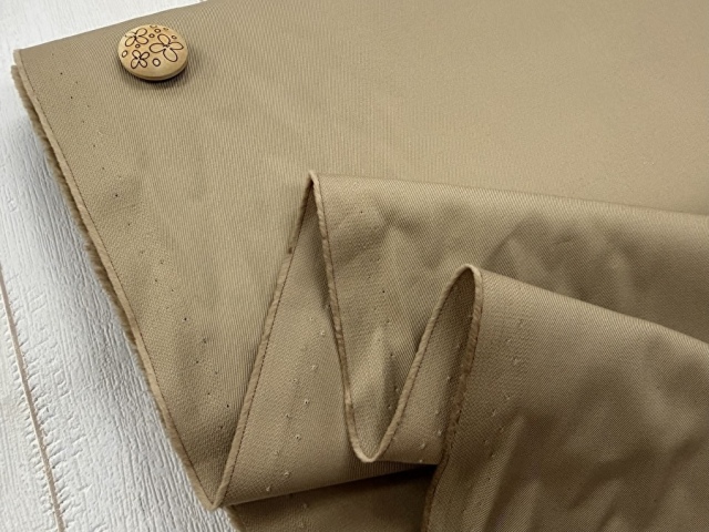 【反売り】  ワイド幅　コットン撥水ギャバ　ベージュ系[ 幅１４５ｃｍ×約５.５ｍ ］