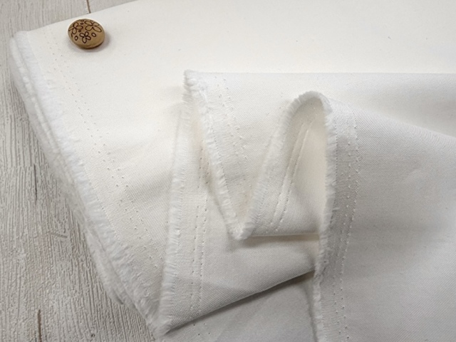 【反売り】 ワイド幅 コットンスレーキ　オフホワイト系[ 幅１４５ｃｍ×約６ｍ ]