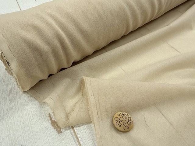 【反売り】  [薄手ソフトタイプ] ニット用織物接着芯　ベージュ系 [ 幅１１０ｃｍ×約２２ｍ巻 ]