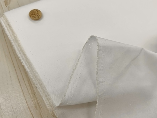 【反売り】  薄手 Ｔ／Ｃツイル風　  オフホワイト系[ 幅１２０ｃｍ×約６ｍ ]