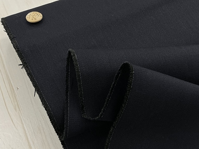 【反売り】  約１０オンス　パリっとハリ感のあるカツラギデニム　 ダークネイビー系[ 幅１４０ｃｍ×約３ｍ ］