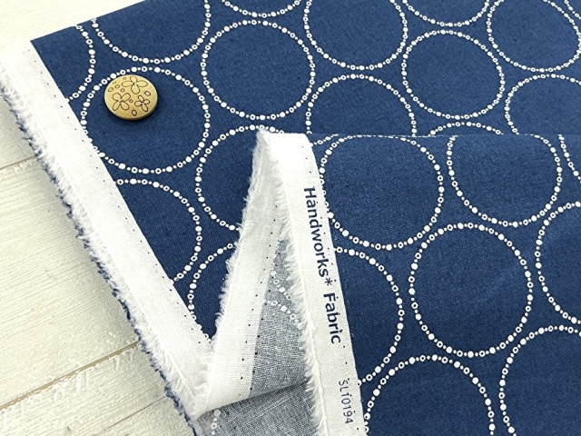 現品処分！ コットンオックスプリント   Handworks Fabric＊サークル柄　ブルー系 [ 幅１０５ｃｍ×約２ｍ ]