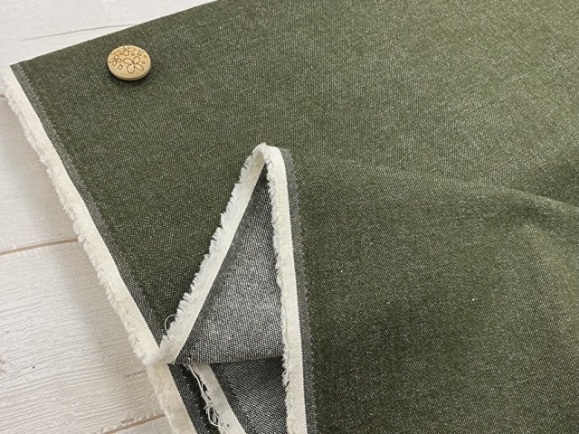 現品処分！  ８オンス　ストレッチカラーデニム＊ワッシャー　  オリーブ系[ 幅１２０ｃｍ×約(１ｍ＋１ｍ＋０.５ｍ＋０.５ｍ) ]