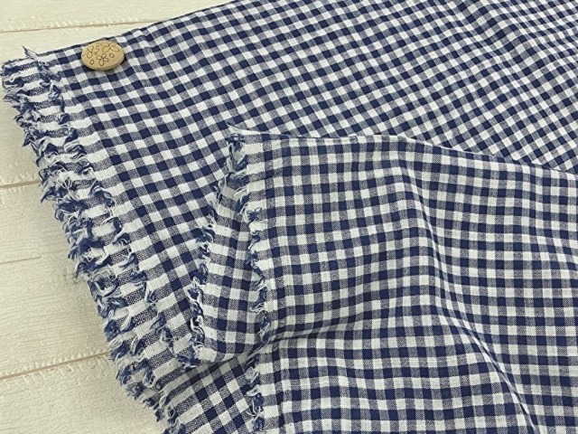 【反売り】インディゴ混オールドスタイルチェッククロス 　 ネイビー×アイボリー系[ 幅１０５ｃｍ×約(２.５ｍ＋１ｍ＋０.８ｍ) ]