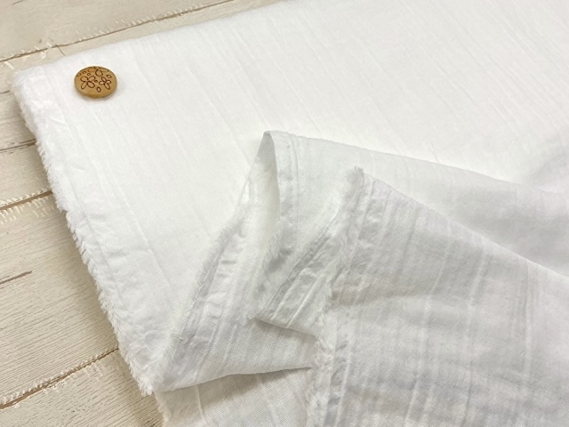 現品処分！ふわふわダブルガーゼ＊トリプルスウィングワッシャー　 ホワイト系[ 幅１０５ｃｍ×約２.５ｍ ]