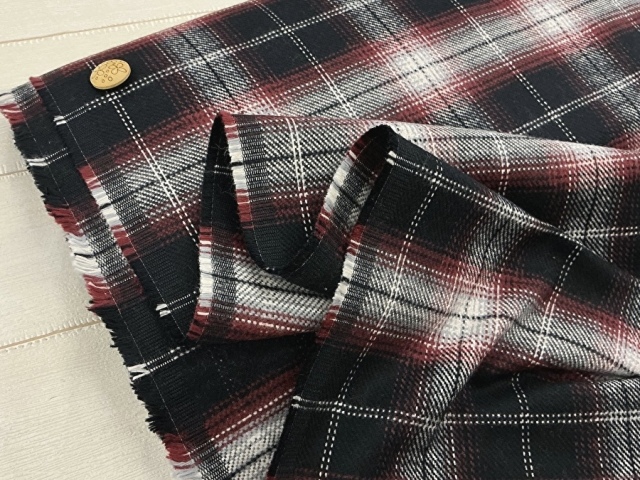 【反売り】 コットンモーリー風両面微起毛オンブレチェック　 ダークレッド×ブラック系[ 幅１１０ｃｍ×約３ｍ ]