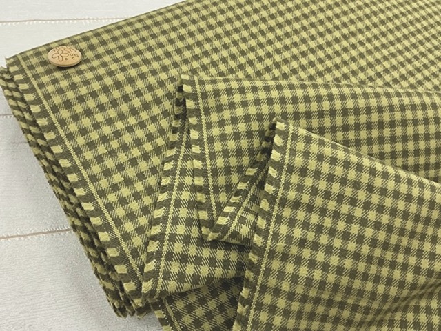 【反売り】ややハリ感のある表微起毛ギンガムチェック 　ライムイエロー×オリーブ系[ 幅１１０ｃｍ×約４.５ｍ ]