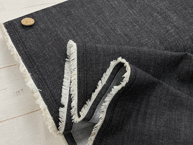 【反売り】約１０オンス　かすれストレッチデニム　ネイビーブラック系[ 幅１２０ｃｍ×約(４ｍ＋１ｍ) ］