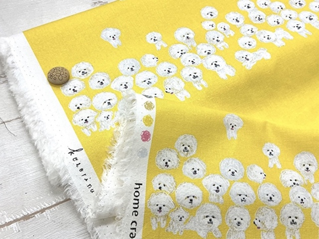 現品処分！綿麻キャンバスプリント  『kotorinuno by trikotri　＊Bichons（ビション）＊』  イエロー系[ 幅１０５ｃｍ×約２.２ｍ ]