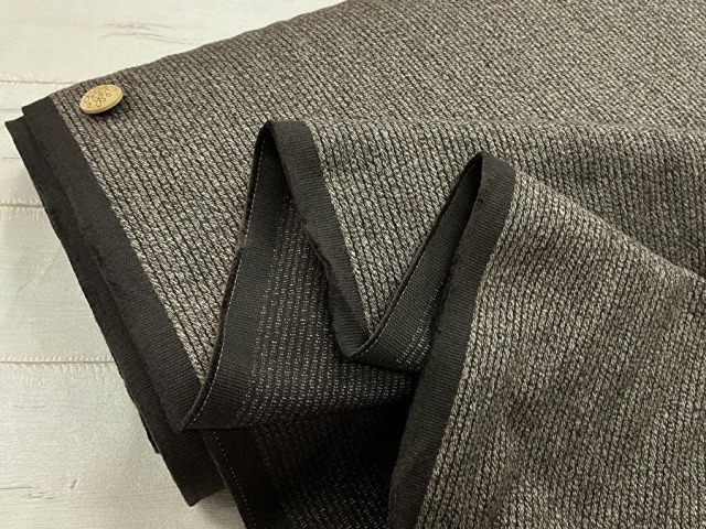 訳あり！【反売り】ややハリ感のある　厚手　微起毛 霜降り調 太畝ピケ　ダークカーキブラウン系[ 幅１１０ｃｍ×約５ｍ ]
