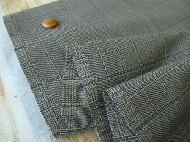 【反売り】　幅１５０ｃｍ・Ｔ/Wジャガードチェック　グレー×グリーン系　[ メーター選択制 ]