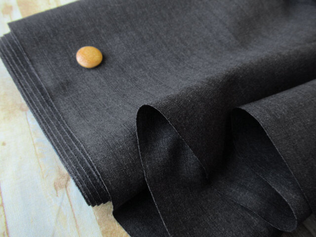 【反売り】 Ｔ/Wトロピカルクロスピンストライプ　 チャコール系[ 幅１５０ｃｍ×約３．５ｍ ]