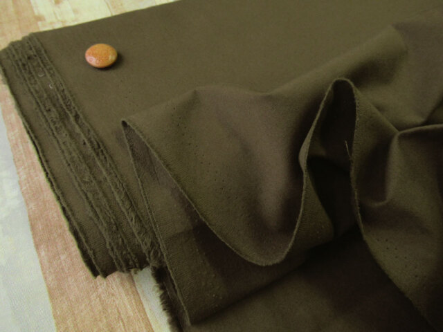 【反売り】　ワイド幅　コットンマイクロツイル　オリーブ系[ 幅１５０ｃｍ×約５ｍ巻 ]