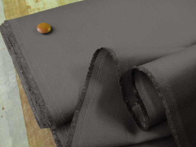 【反売り】　ワイド幅　コットンツイル　チャコールグレー系[ 幅１５０ｃｍ×約３．５ｍ巻 ]