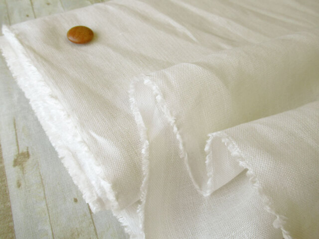 わけあり！【反売り】　ざっくり麻キャンバス　アイボリーホワイト系 [ 幅１１５ｃｍ×約３ｍ巻 ]