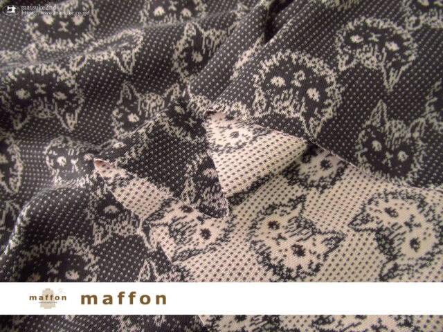 【maffon (マフォン) 】 約７５ｃｍ幅　リバーシブルジャガード接結ニット 『 ミミ柄　』  エボニー/フレンチピンク