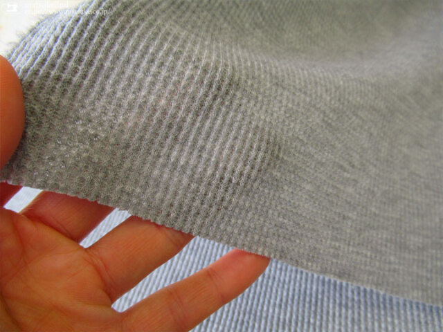 デッドストック反】ふんわりやわらか！やや薄手ワッフルニット