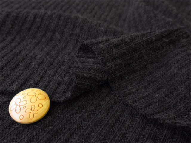 デッドストック反】アゼニット風アクリルニット ダークチャコール