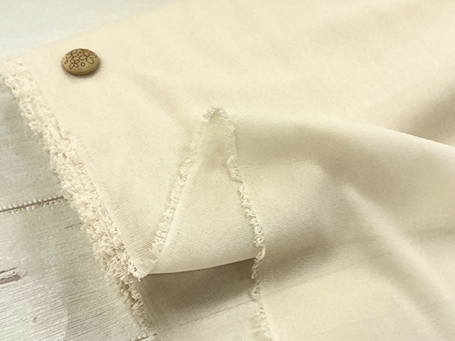 【反売り】  [普通地タイプ] ややざっくり 織物ニット用接着芯　 アイボリーベージュ系 [ 幅１２０ｃｍ×約６ｍ巻 ]