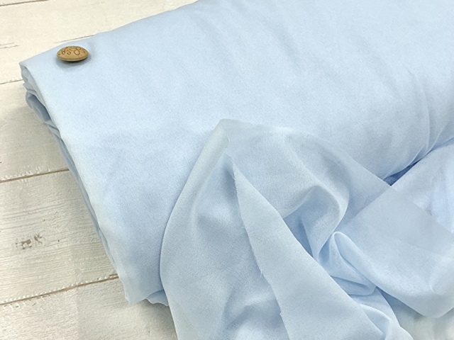 【反売り】  [薄手タイプ] ニット用織物接着芯　ライトブルー系 [ 幅１０８ｃｍ×約１９ｍ巻 ]
