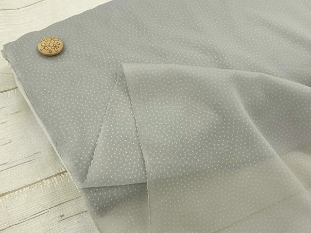 【反売り】  [薄手タイプ] ニット用織物接着芯　 ライトウォームグレー系 [ 幅１０５ｃｍ×約１０.５ｍ巻 ]