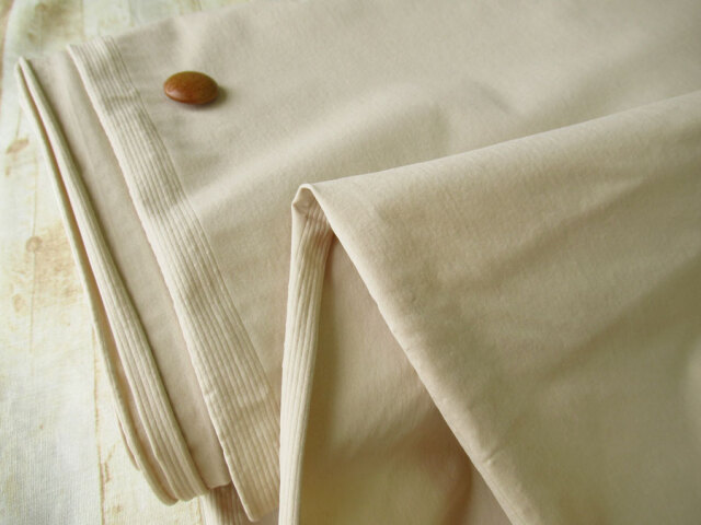 訳あり！【反売り】　アウトドア系のボトムスに！ツーウェイストレッチ　サンドベージュ系[ 幅１３０ｃｍ×約７ｍ ]