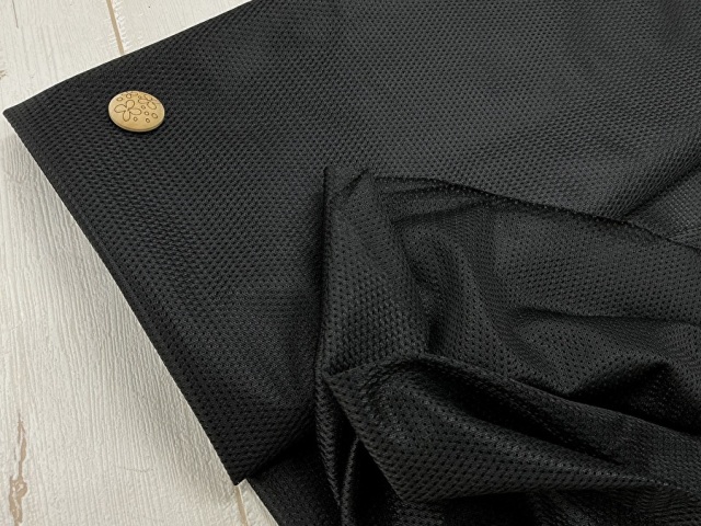 【反売り】　ナイロン メッシュ　ブラック系[ 幅１５５ｃｍ×３ｍ ]