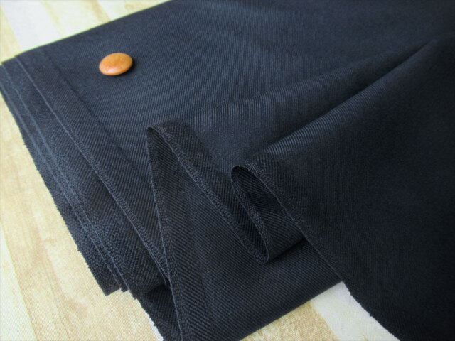 現品処分！　Ｔ/Wギャバジン　スモーキーネイビー系　[ 幅１５０ｃｍ×約２．５ｍ ]