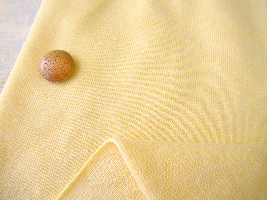 【少量カットクロス】アウトレット！約５０ｃｍ幅　アクリル混やや重みのあるスパンフライスニット　ペールイエロー　【約４０ｃｍカット】