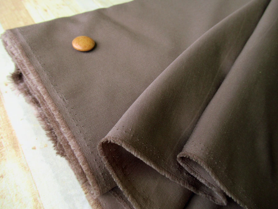 【反売り】　ヴィンテージ風ポリエステルクロス　ダークモカ系[ 幅１４０ｃｍ×約１５ｍ巻 ]