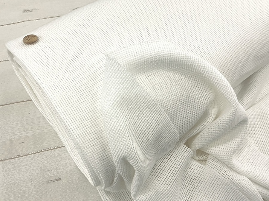 わけあり！【反売り】Ｔ／Ｃ ざっくりメッシュ風　オフホワイト系 [ 幅１５０ｃｍ×約１２.５ｍ巻 ]