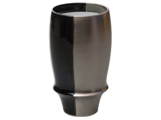 有田焼「匠の蔵」　プレミアムビアグラス　黒とプラチナ