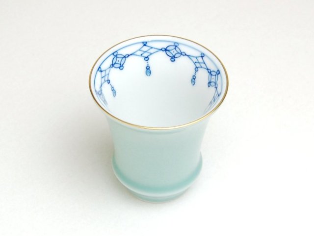 有田焼　匠の蔵　SAKE GLASS 青磁　瓔珞