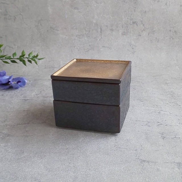 年代物 陶芸 箱付き Amazon.co.jp: 箱なし 有田焼 仁祥窯 絵変わり小鉢 六角小鉢 古