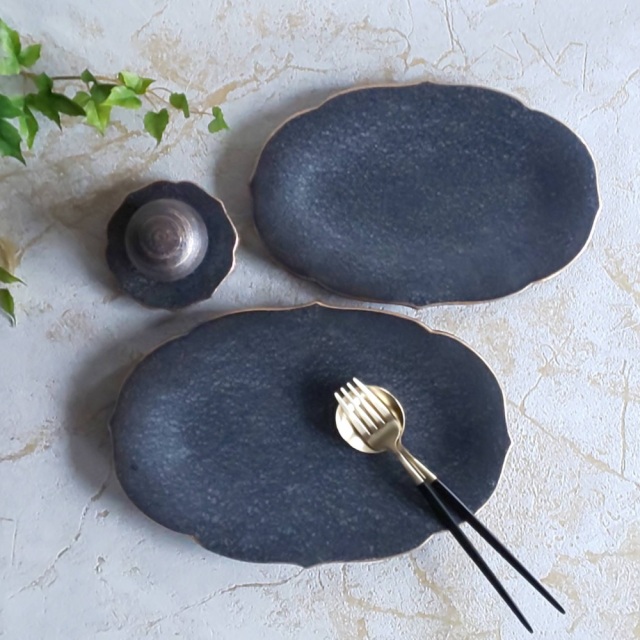 有田焼 陶悦窯 晶渕金 桔梗渕オーバル皿