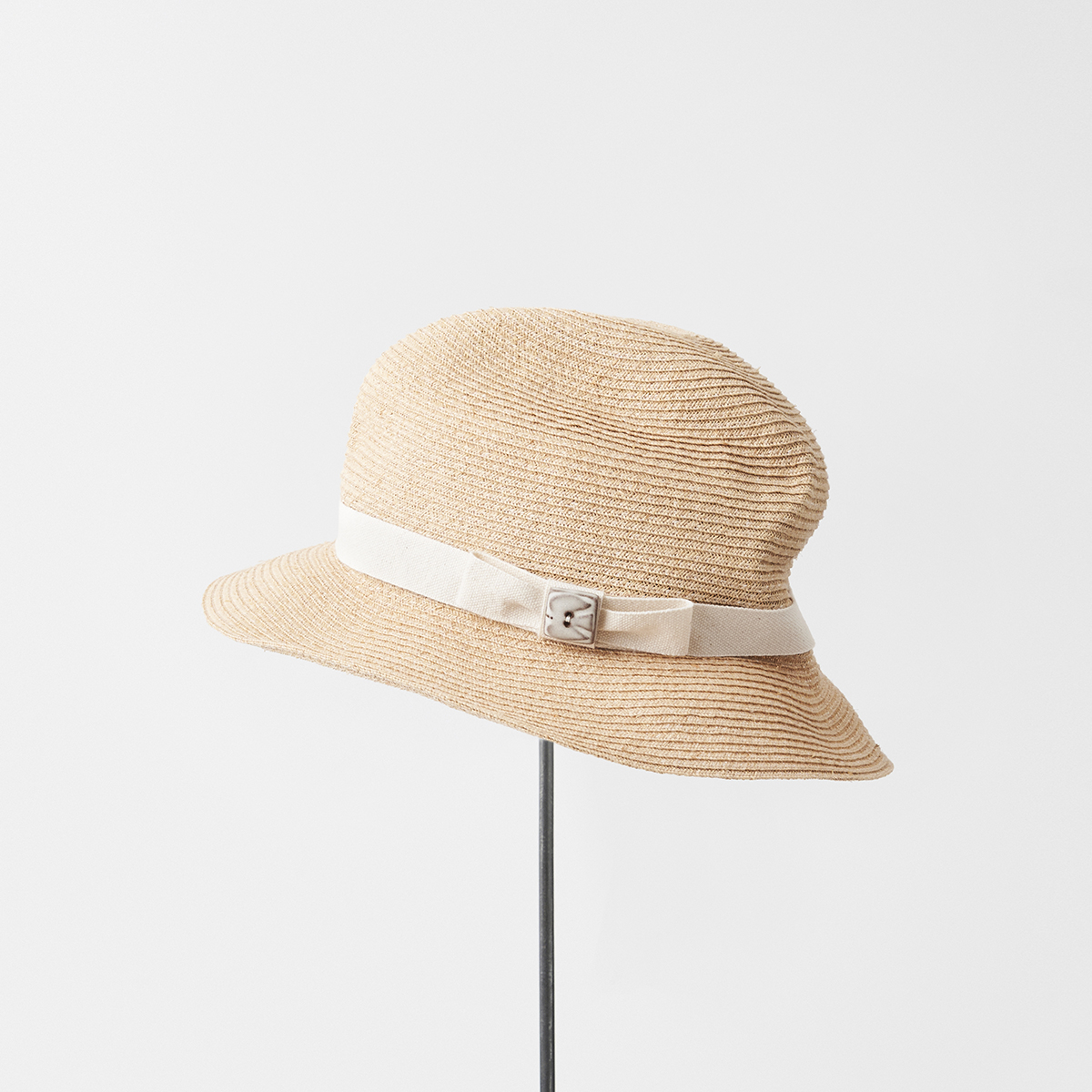 BIRD'S WORDS Collaboration BOXED HAT raffia 6cm brim