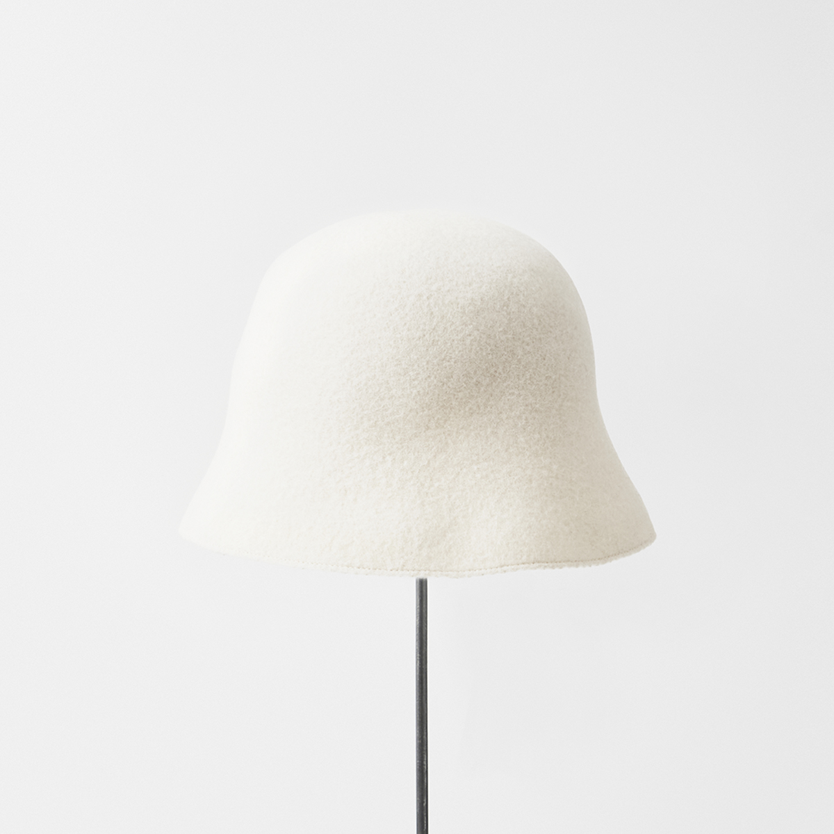 bell hat - undyed wool