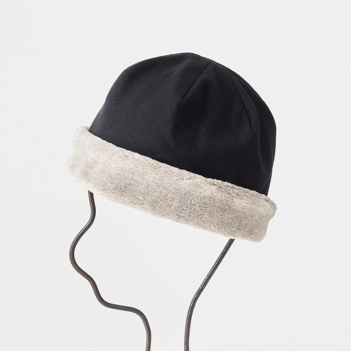 reversible beanie - fur