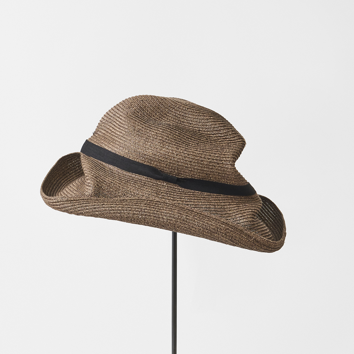 BOXED HAT 11cm brim organdy ribbon / dark brown base