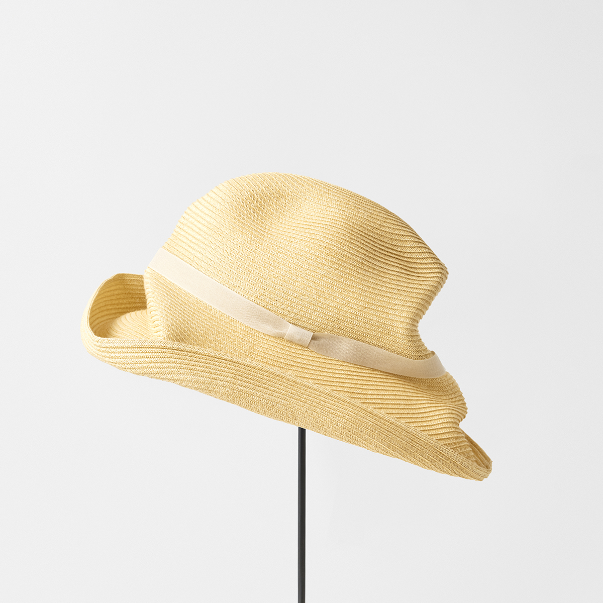 BOXED HAT 11cm brim organdy ribbon / natural base