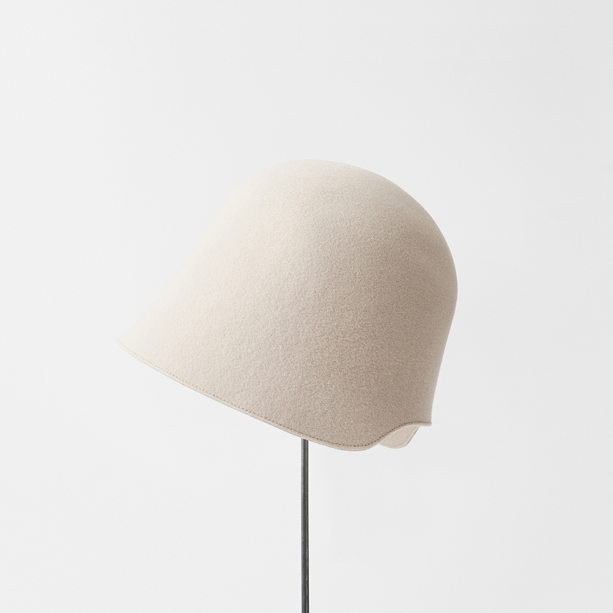 free hat curved edge