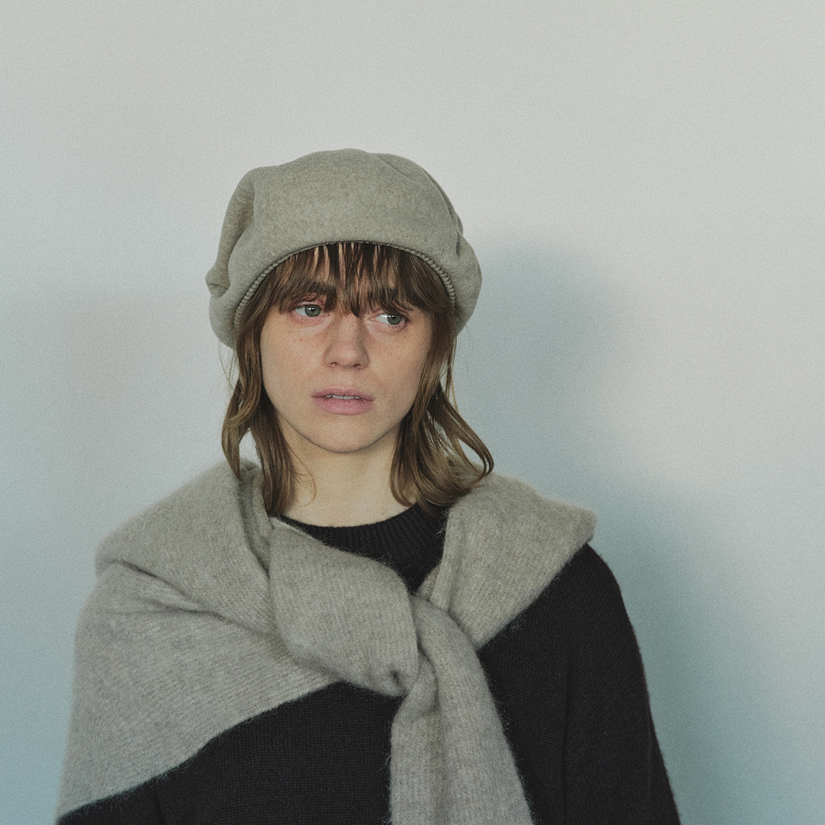 beret tuck & gather rib - lambswool