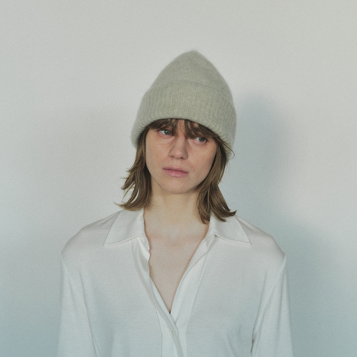 angled edge knit cap - yak