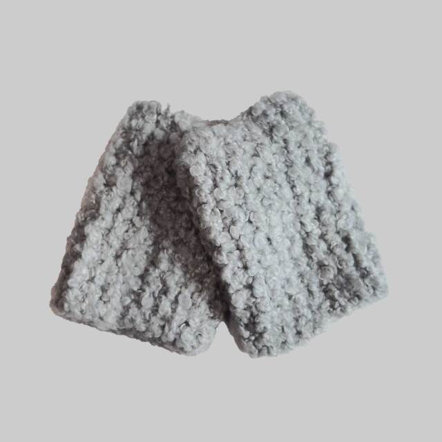 knitted armwarms