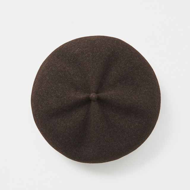 beret top gather rib - undyed NZ lamb
