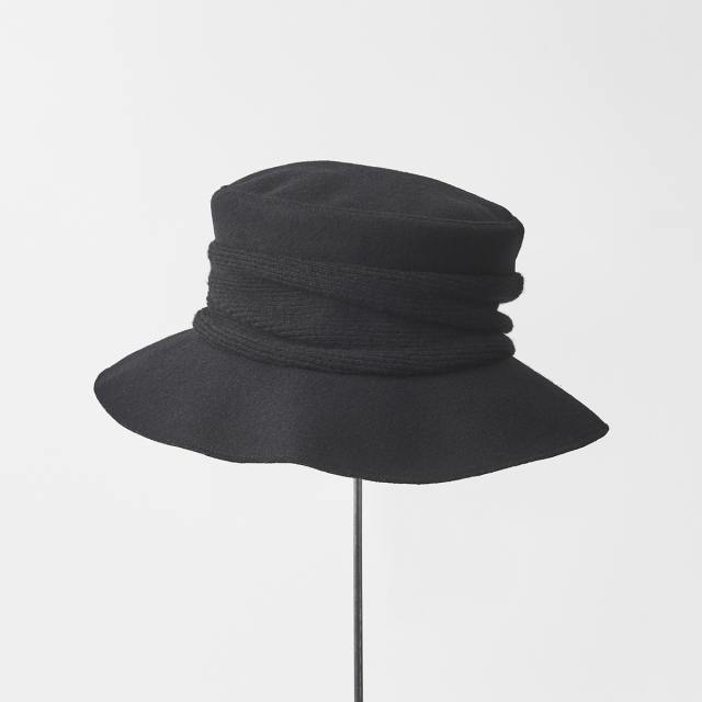 melton drape hat middle